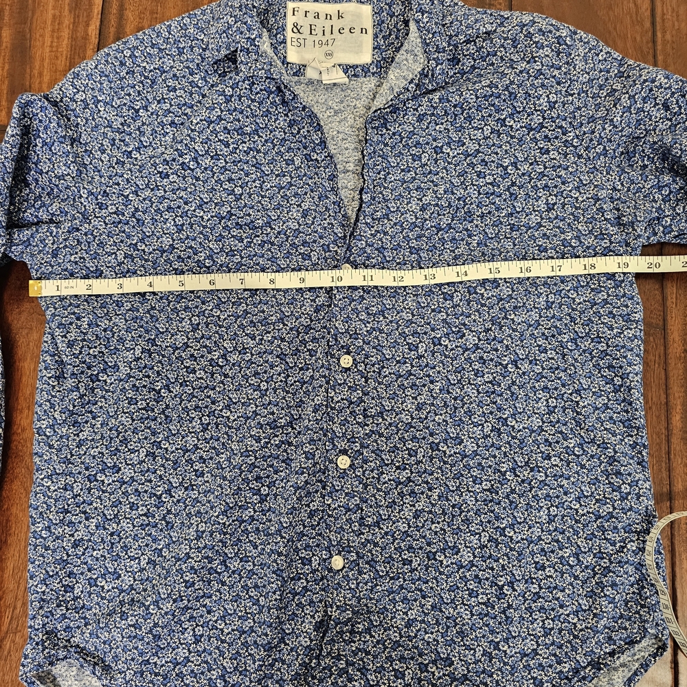 Frank & Eileen Button Down Floral Print Size Small